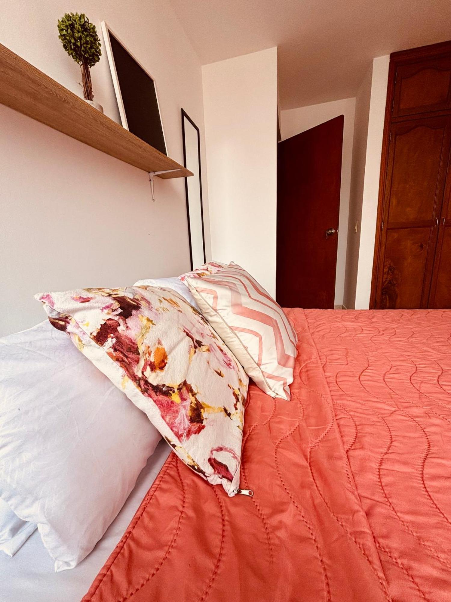 In Laureles 3 - Full Amenities