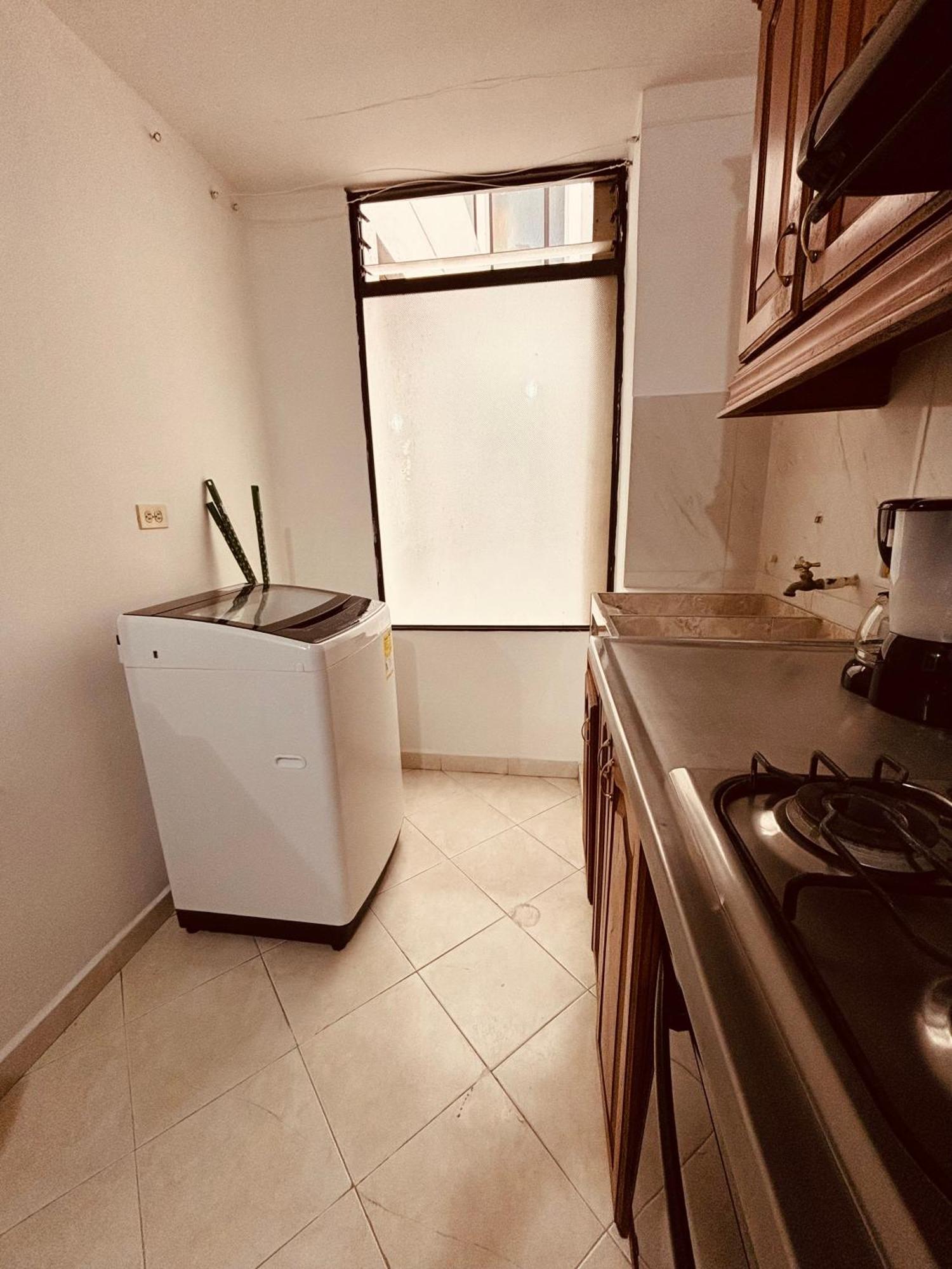 In Laureles 3 - Full Amenities